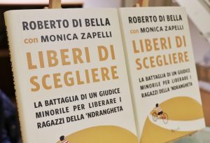LIBRO LIBERI DI SCEGLIERE (