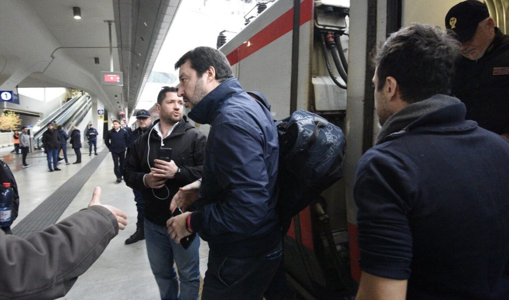 Matteo Salvini a bordo del treno Reggio Calabria - Roma Termini