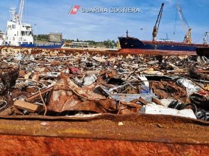 RIFIUTI MARE GUARDIA COSTIERA