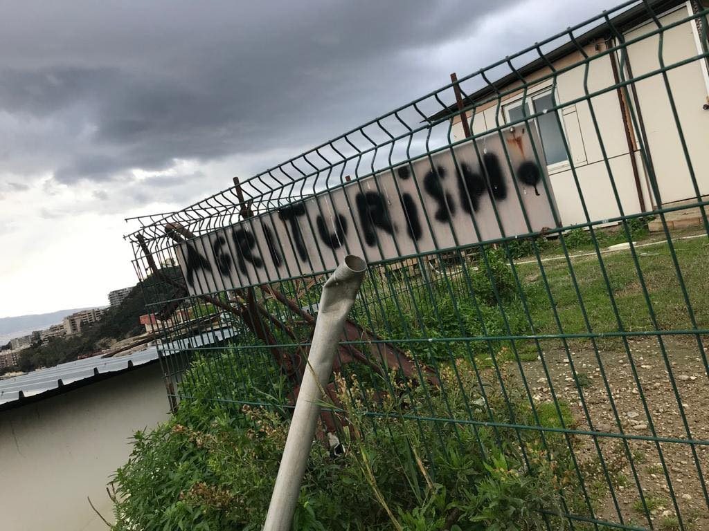 STALLA ABUSIVA MESSINA