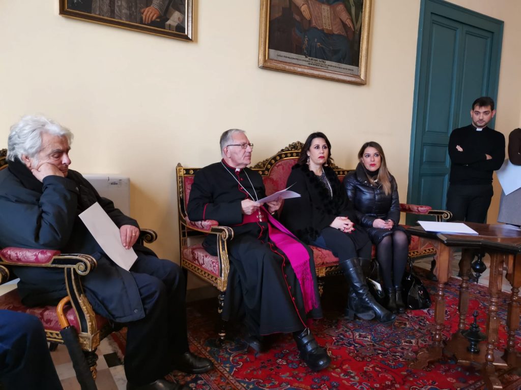 accolla arcivescovo messina