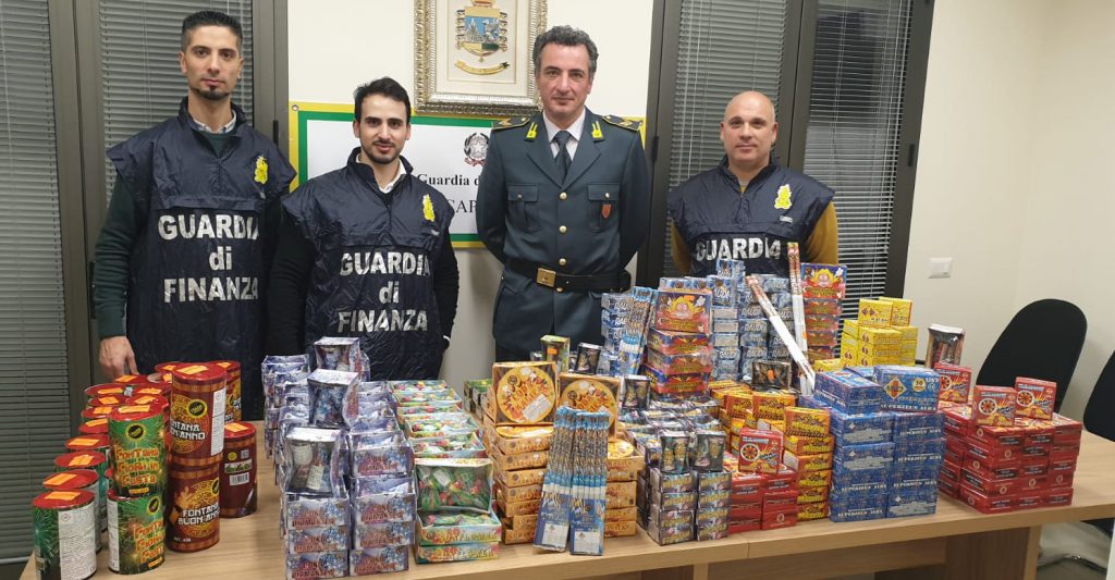 sequestro fuochi artificio