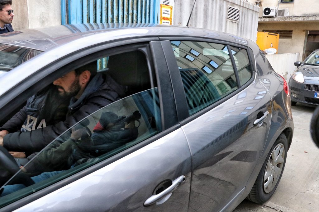 uscita arresti cosca commisso