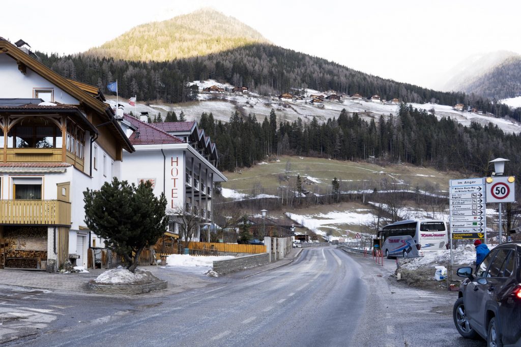 Auto contro pedoni: a Lutago, in Alto Adige