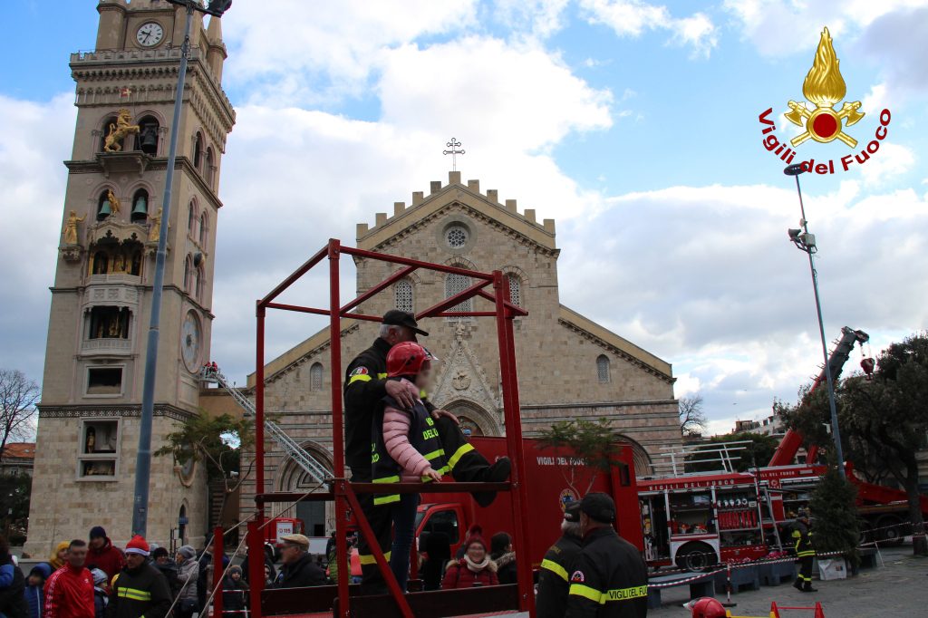befana vigili fuoco messina