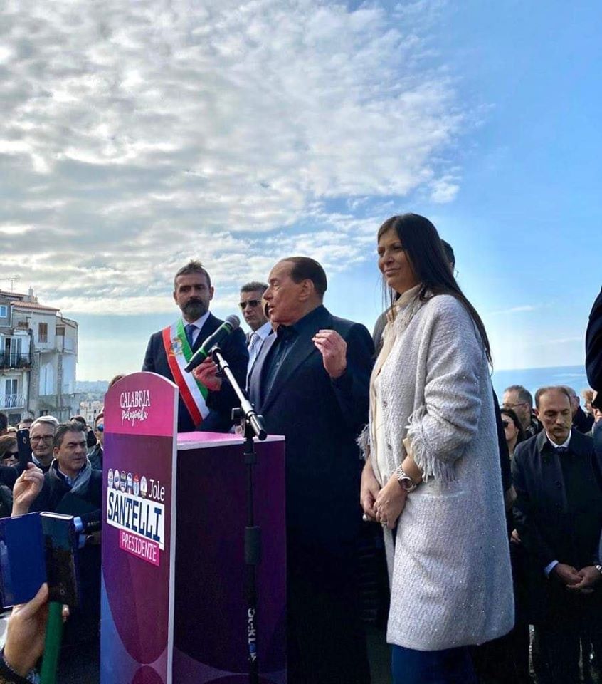 berlusconi santelli tropea