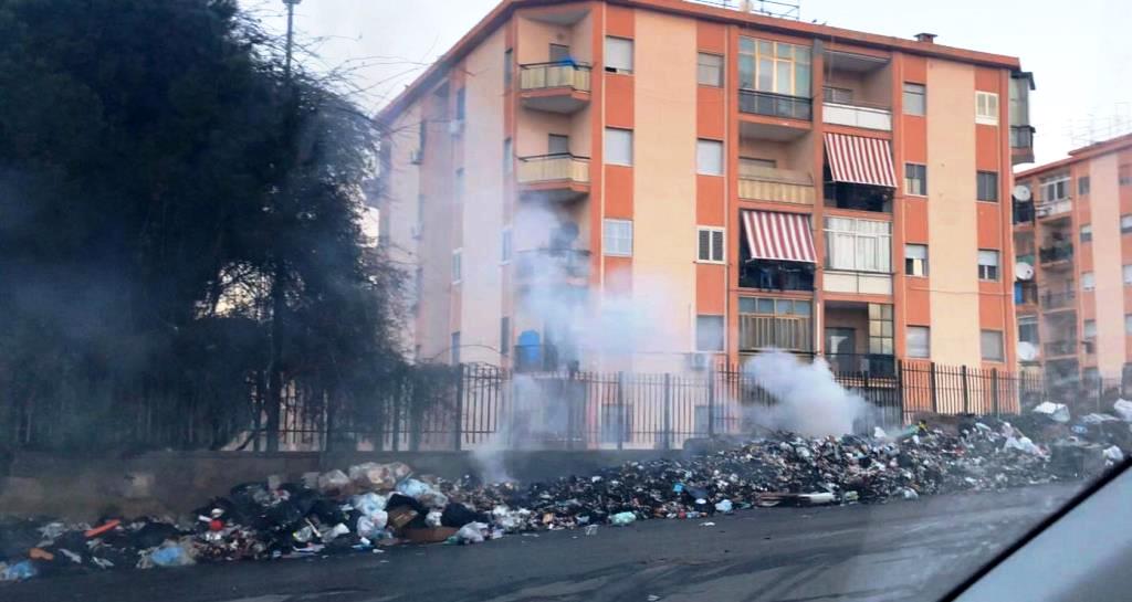 incendio rifiuti (1)