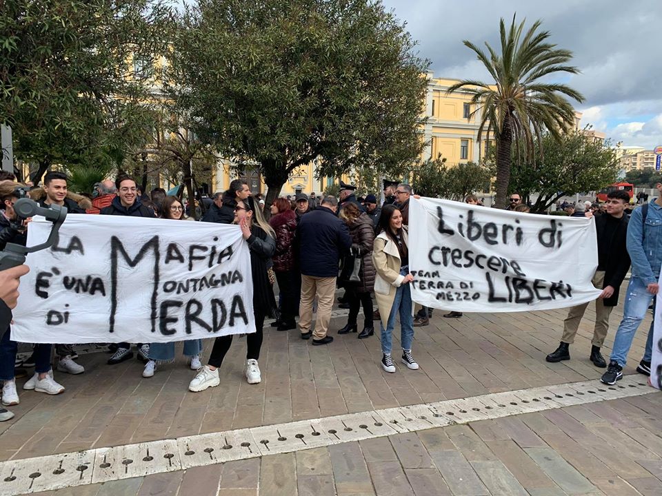 manifestazione gratteri catanzaro