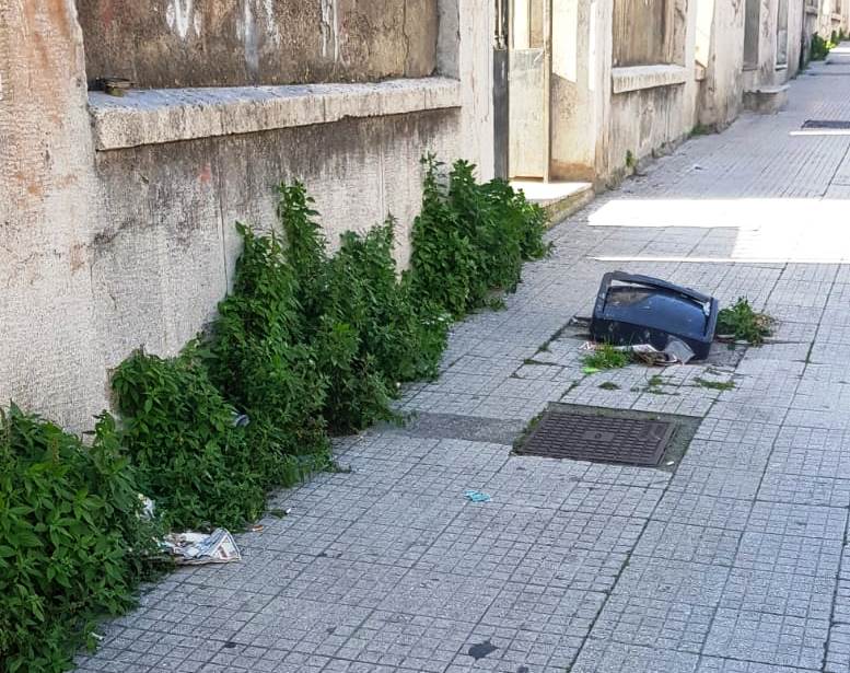 degrado via manzoni messina