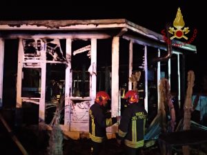 incendio lido brolo