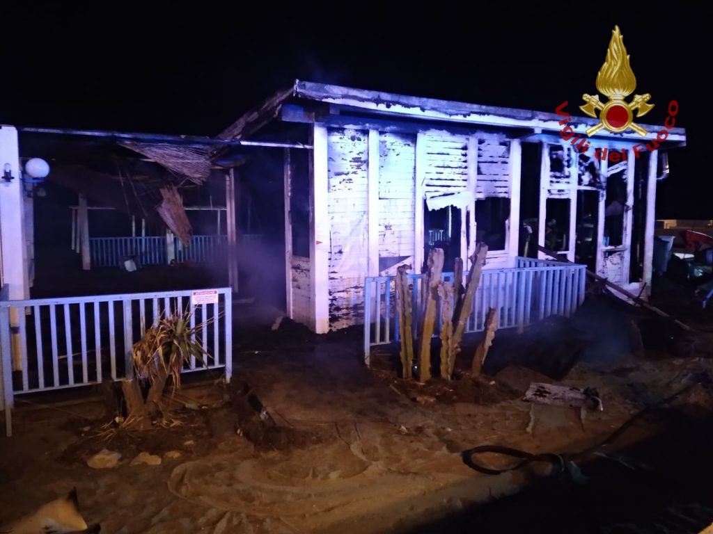 incendio lido brolo