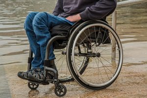 paraplegico sedia a rotelle