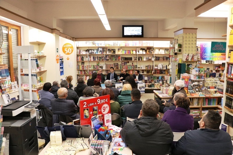 presentazione libro faraglioni