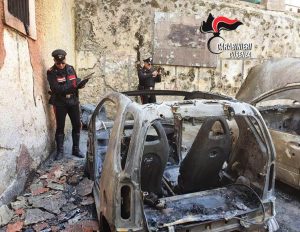 incendio auto cosenza