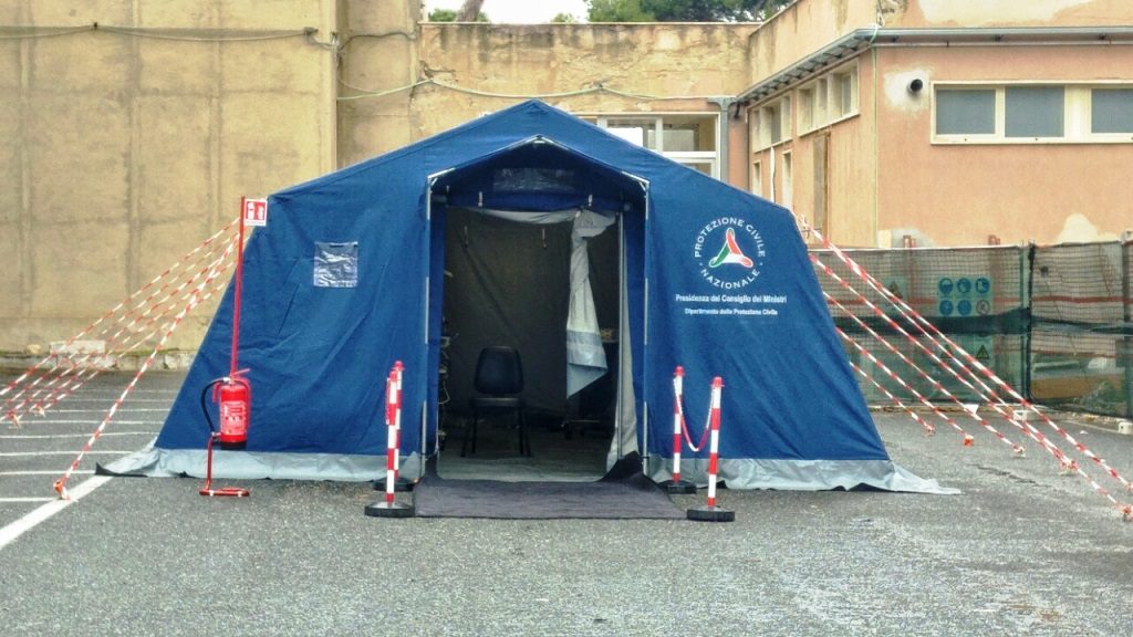 tenda protezione civile ospedali riuniti