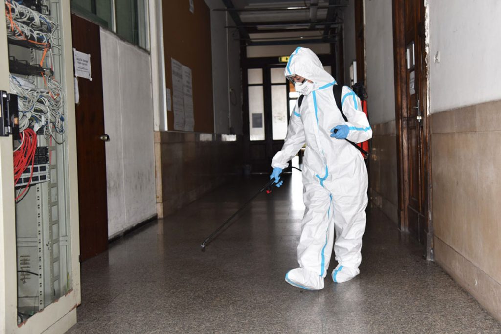 L'ESERCITO IGENIZZA IL MUNICIPIO DI MESSINA