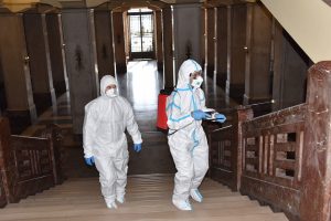 L'ESERCITO IGENIZZA IL MUNICIPIO DI MESSINA