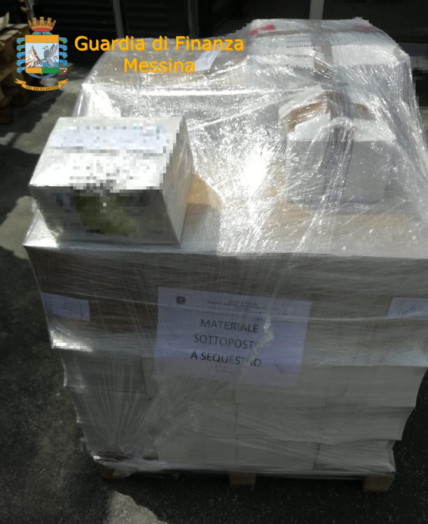 sequestro flaconi igienizzante Messina