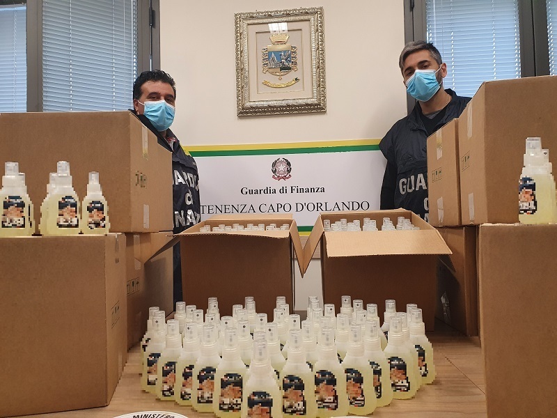 sequestro flaconi igienizzante Messina