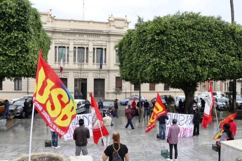 reggio protesta migranti