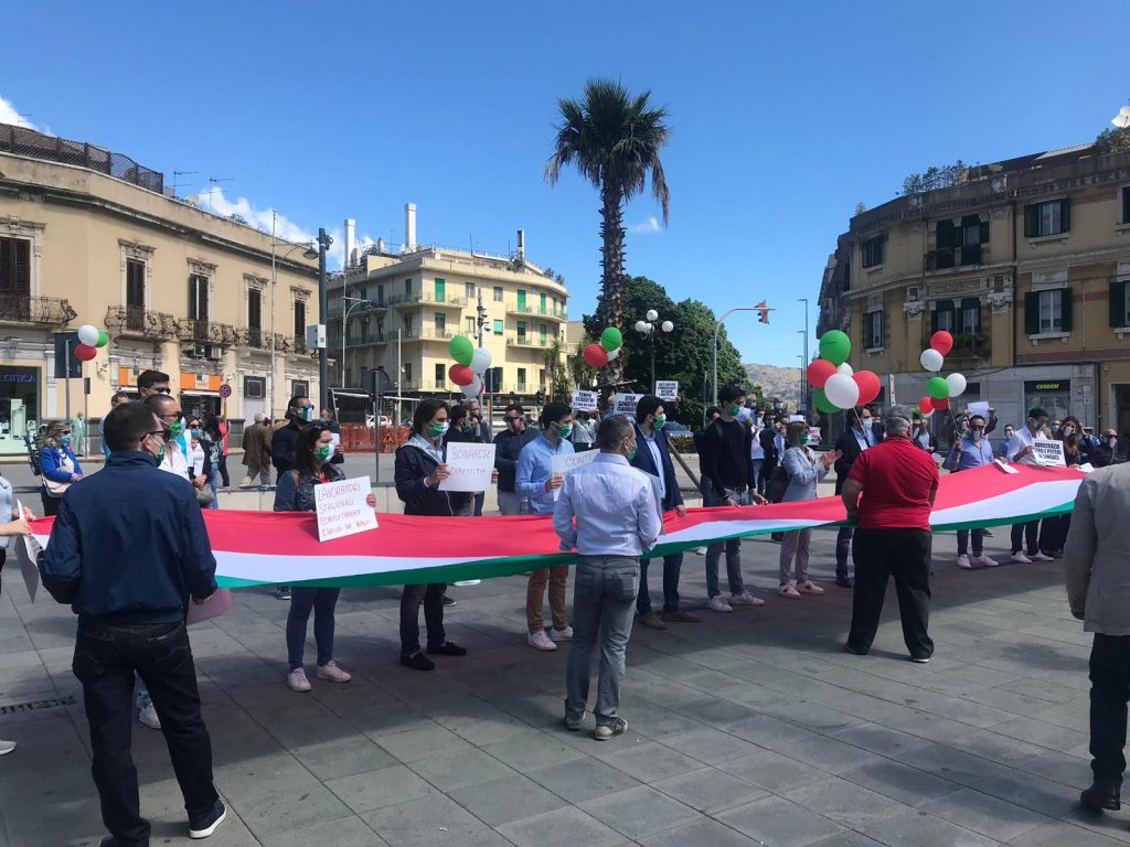 Manifestazione centrodestra Messina (1)