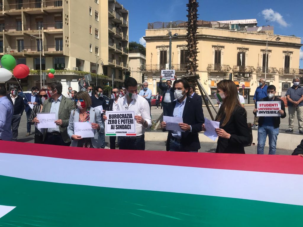Manifestazione centrodestra Messina (2)