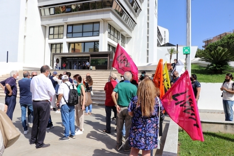 manifestazione rifiuti libera