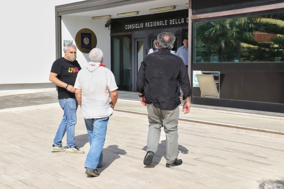 manifestazione rifiuti libera