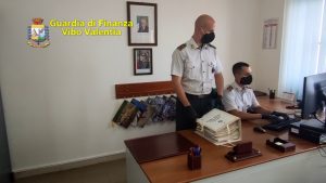 Guardia Finanza Tropea Vibo Valentia