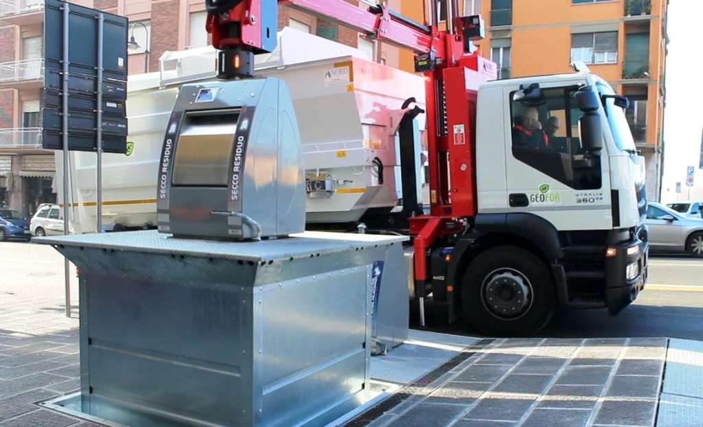 cassonetti differenziata interrati pisa