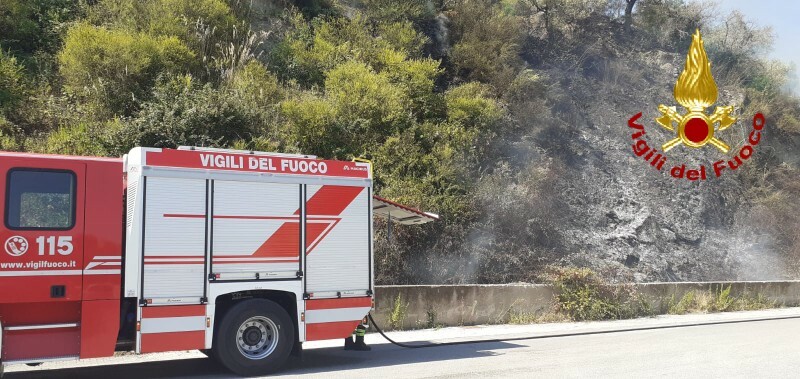 incendio Larderia Messina (4)