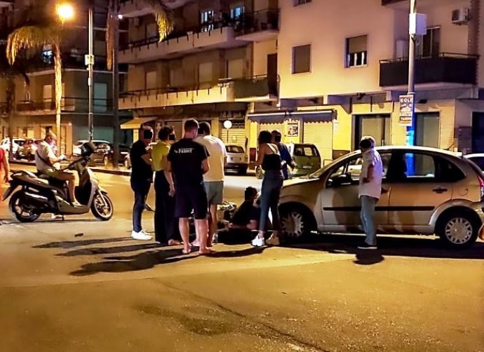 incidente moto auto reggio (1)
