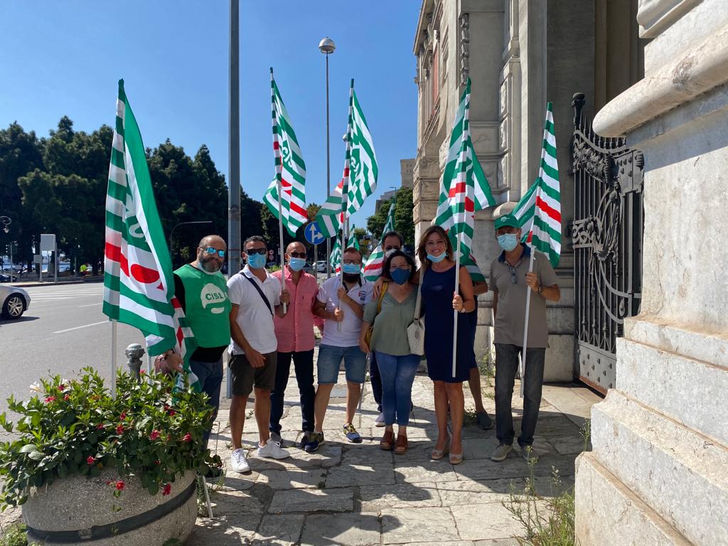 Cisl sit-in prefettura messina
