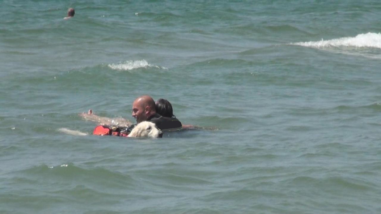 bagnanti difficoltà salvati