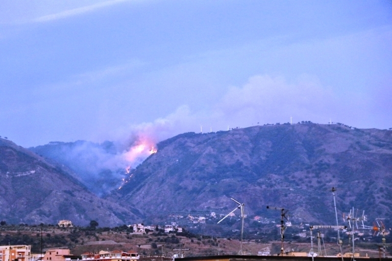 incendio reggio calabria