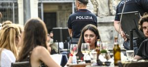 polizia controllo bar