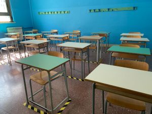 scuola banchi liceo da vinci reggio calabria