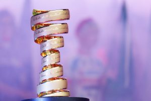 Giro d'Italia trofeo