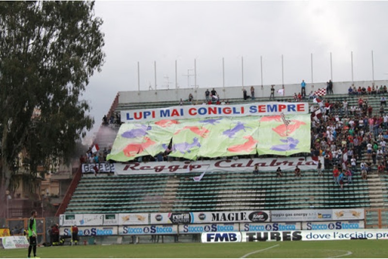 striscione reggina cosenza