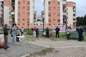 protesta spazzatura rione marconi reggio calabria