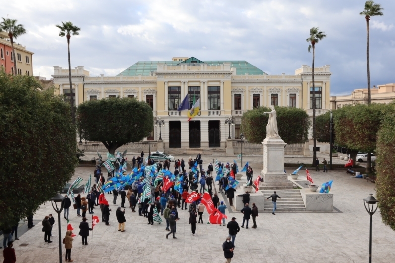 Protesta unitaria cgil cisl e uil