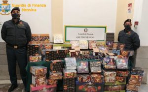 finanza messina fuochi artificio