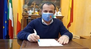 de luca sindaco messina dimissioni