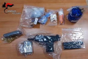 sequestro armi droga appartamento gioia tauro reggio calabria