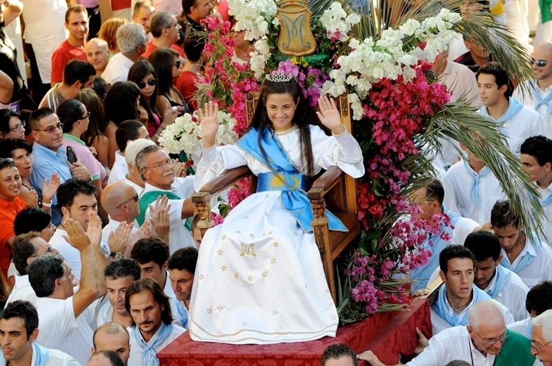 Animella_sulla_Portantina_-_Varia_di_Palmi_-_Province_of_Reggio_Calabria,_Italy_-_31_Aug._2008