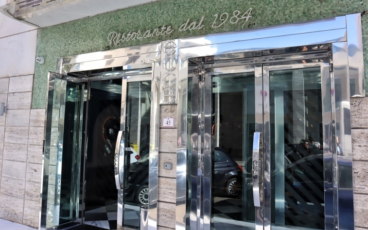Ecce Restaurant