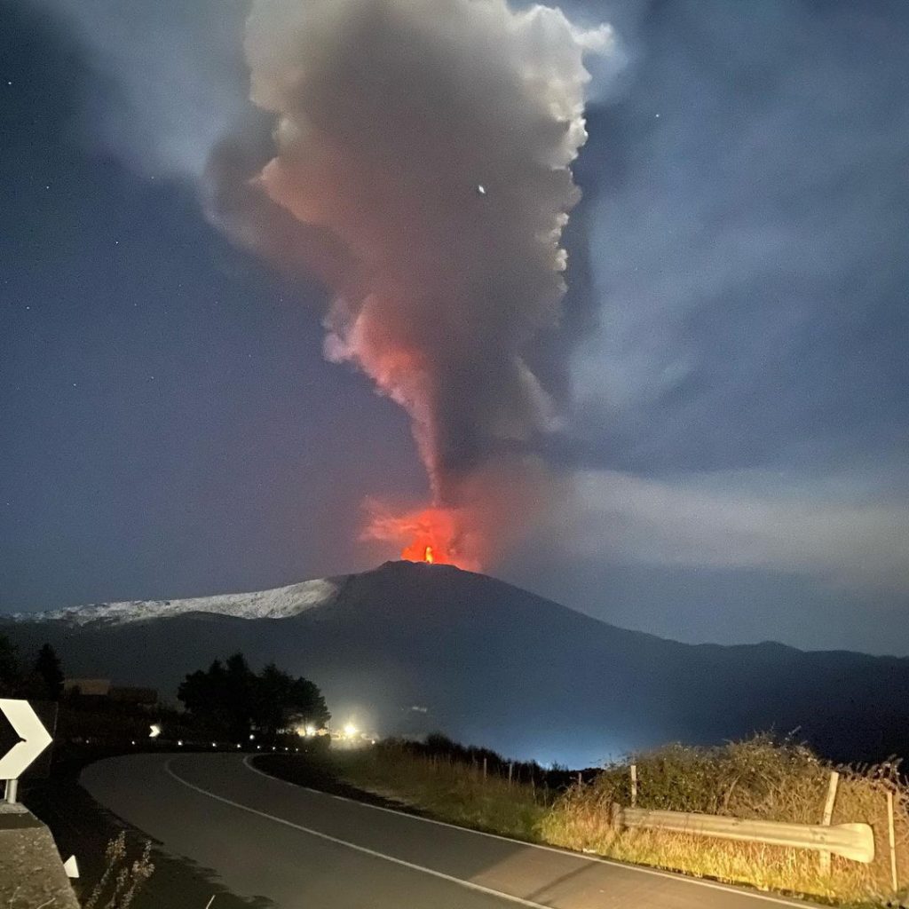 eruzione etna 24 febbraio 2021