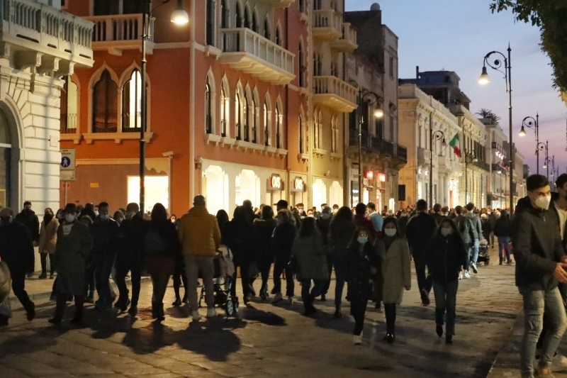 corso garibaldi reggio calabria passeggio shopping