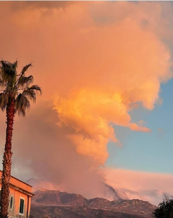 eruzione etna 17 marzo