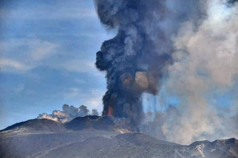 eruzione etna 17 marzo